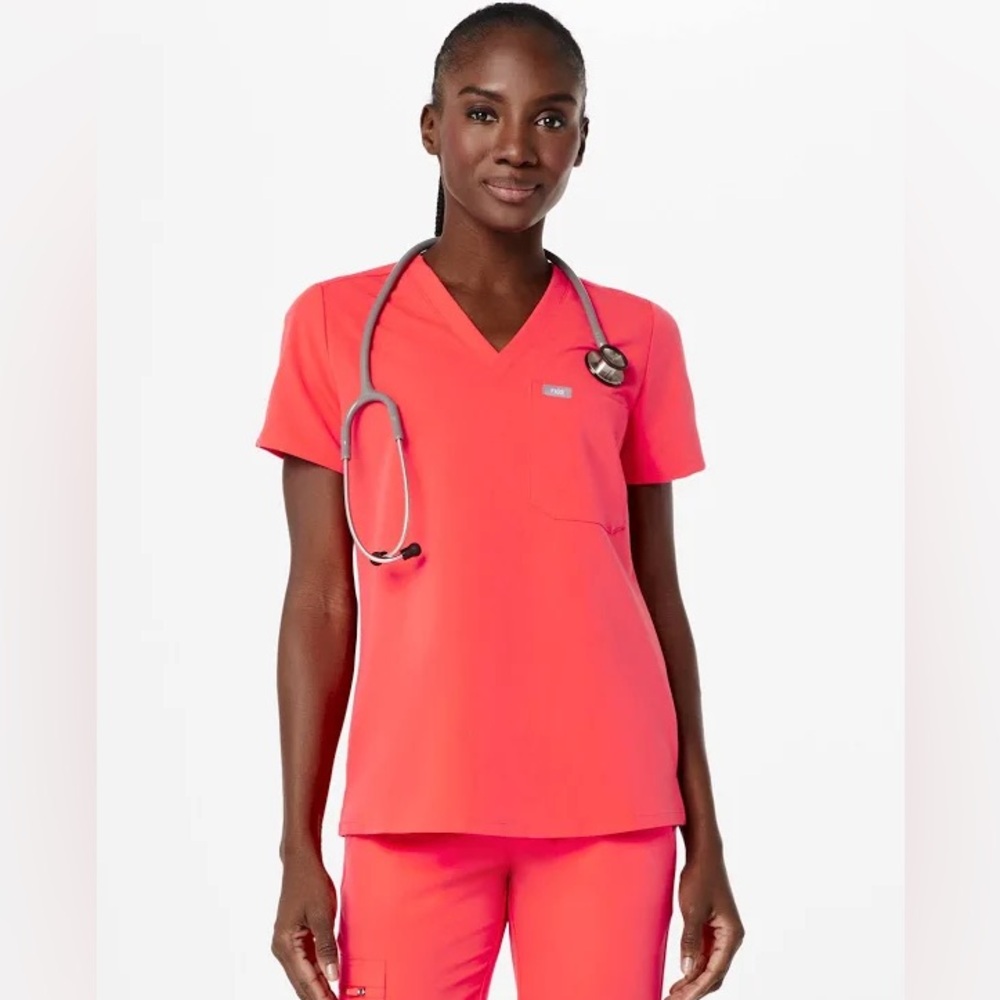 FIGS “fiery coral” one-pocket Catarina top